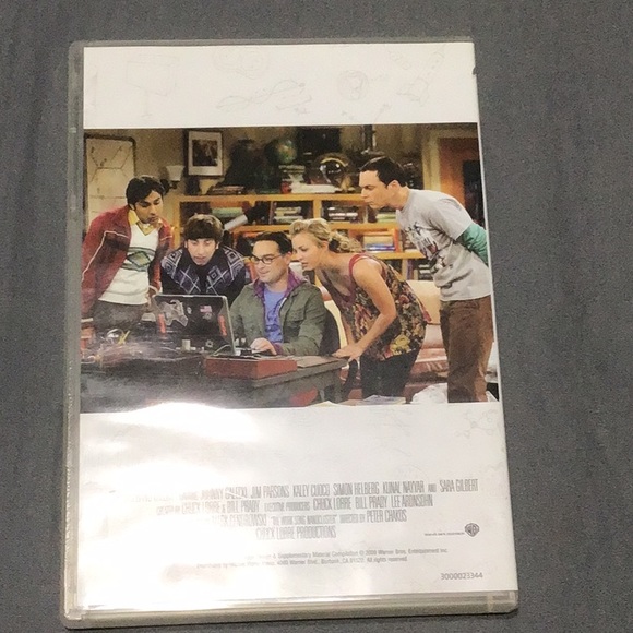 Big Bang Theory Seasons 1-3 & 5 - Picture 6 of 10